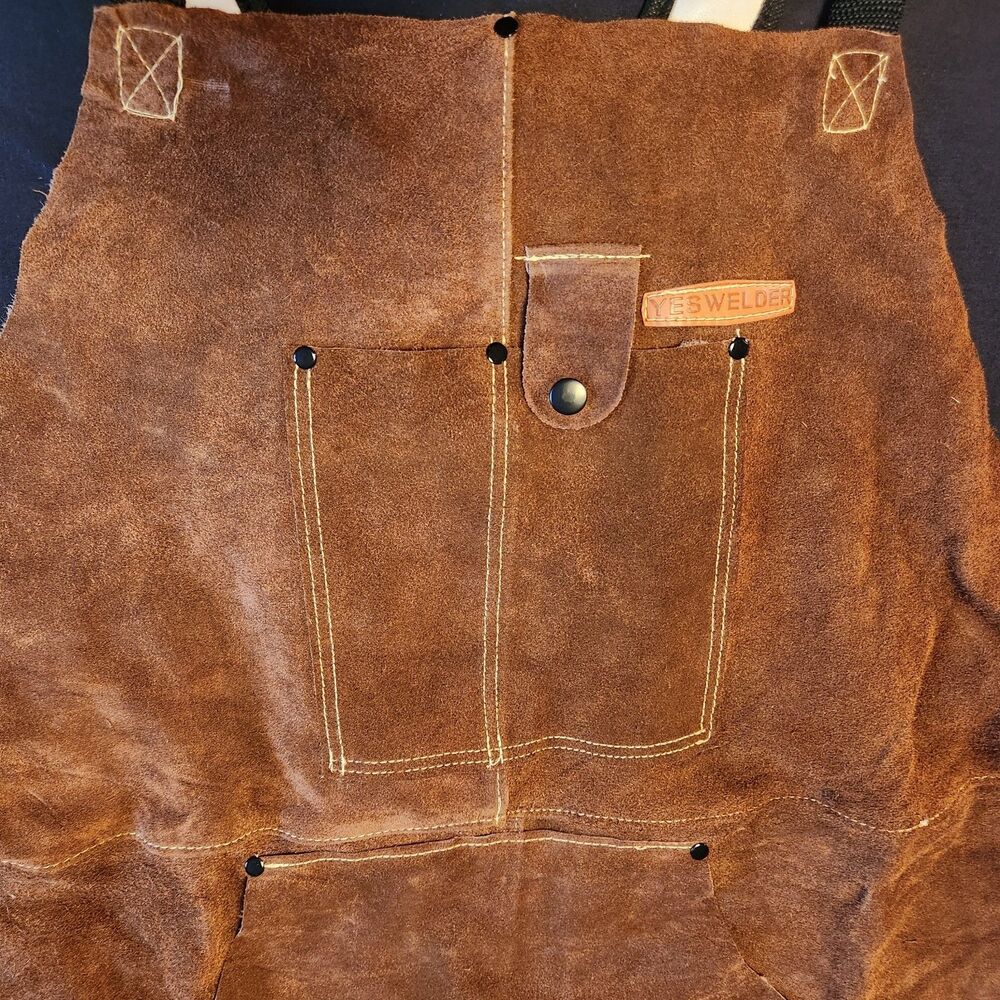 Leather Welding Apron with durable6 Pockets and 2 Hanging Rings Pre-owned Unused - Picture 3 of 11